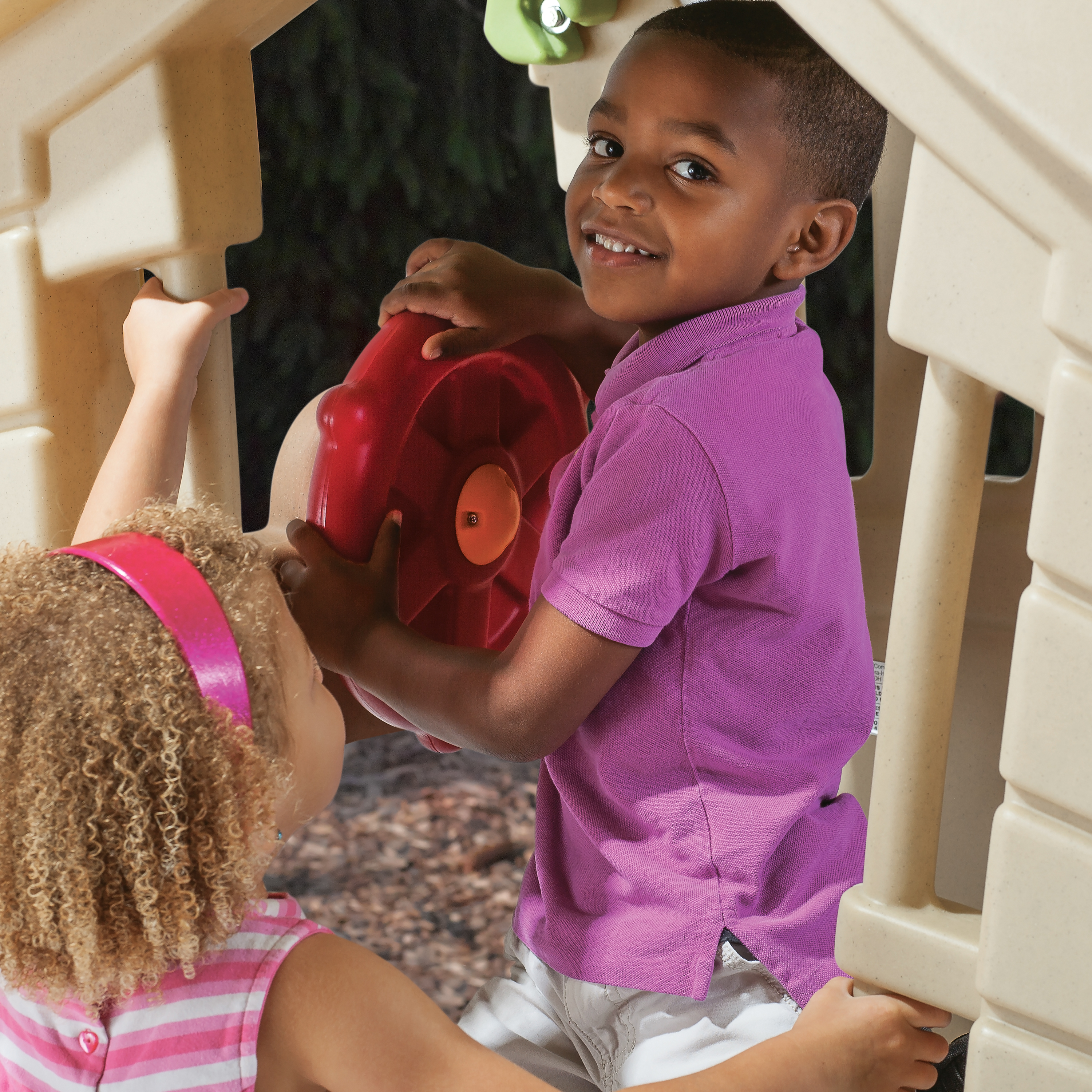 Play Up Gym Set Aire de Jeux Enfant avec Toboggan & Balançoi