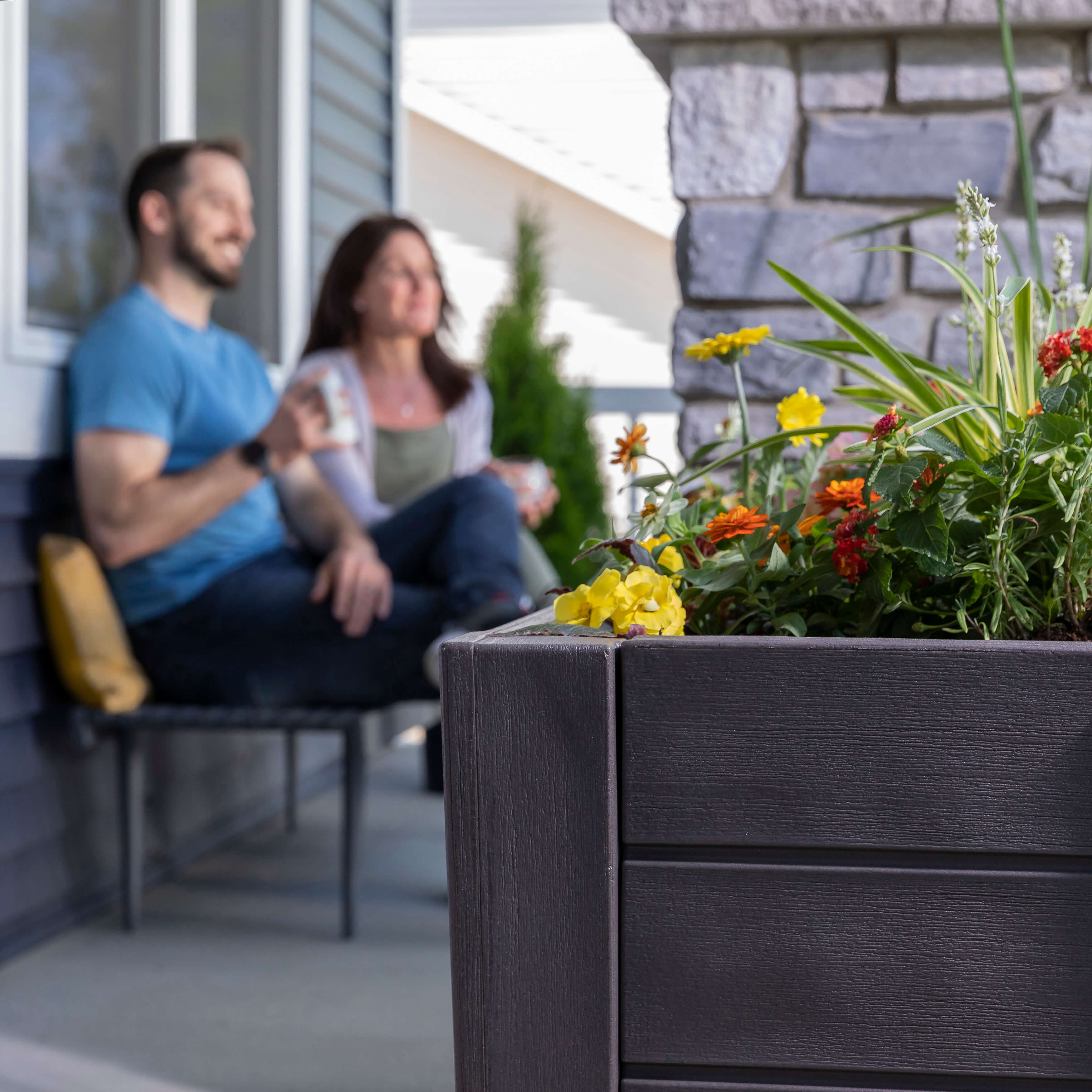 Lakewood Raised Planter Box - Dark Cedar