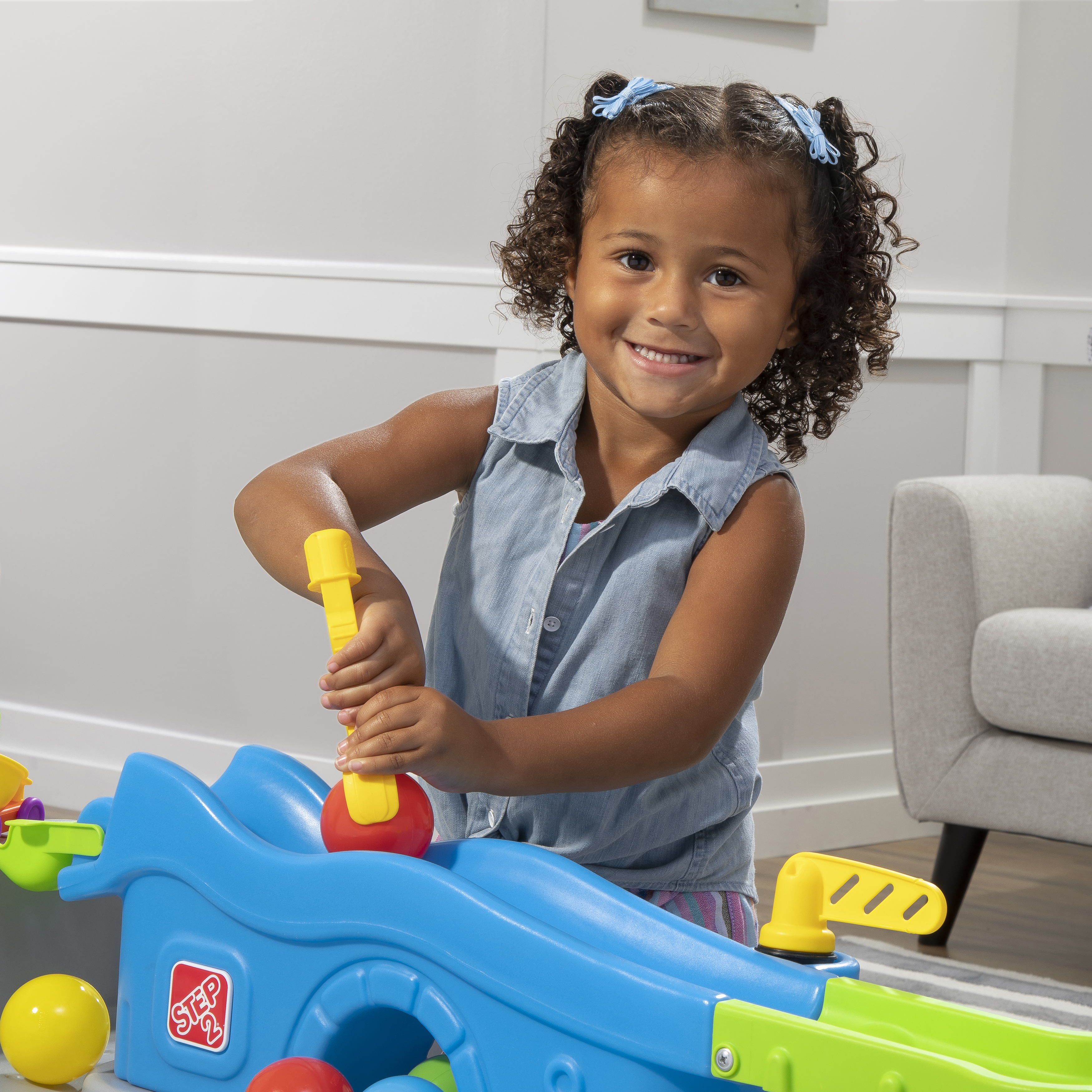 Step2 Ball Buddies Truckin' & Rollin' Play Table