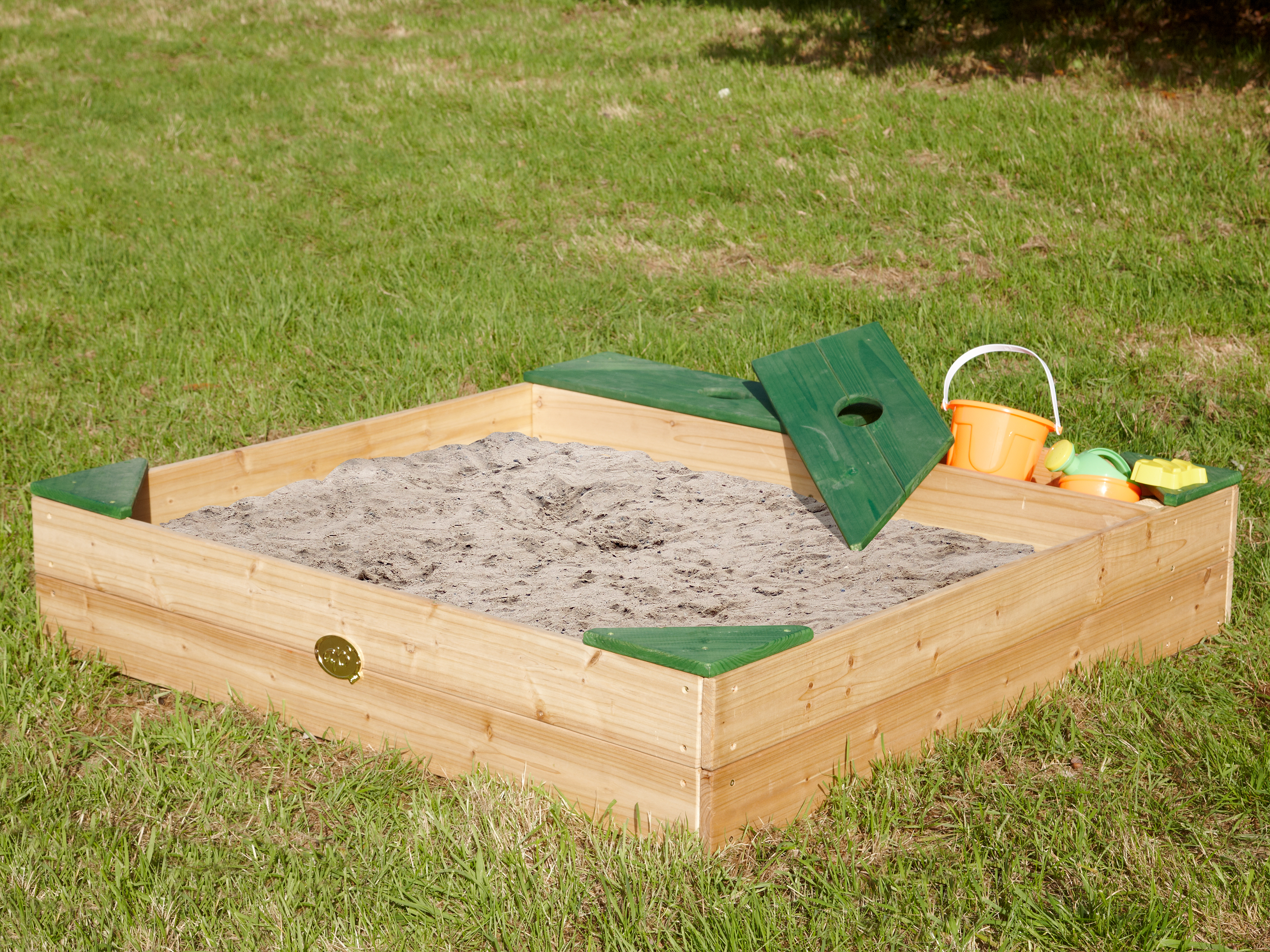 Amy Sandbox with Storage Brown/Green