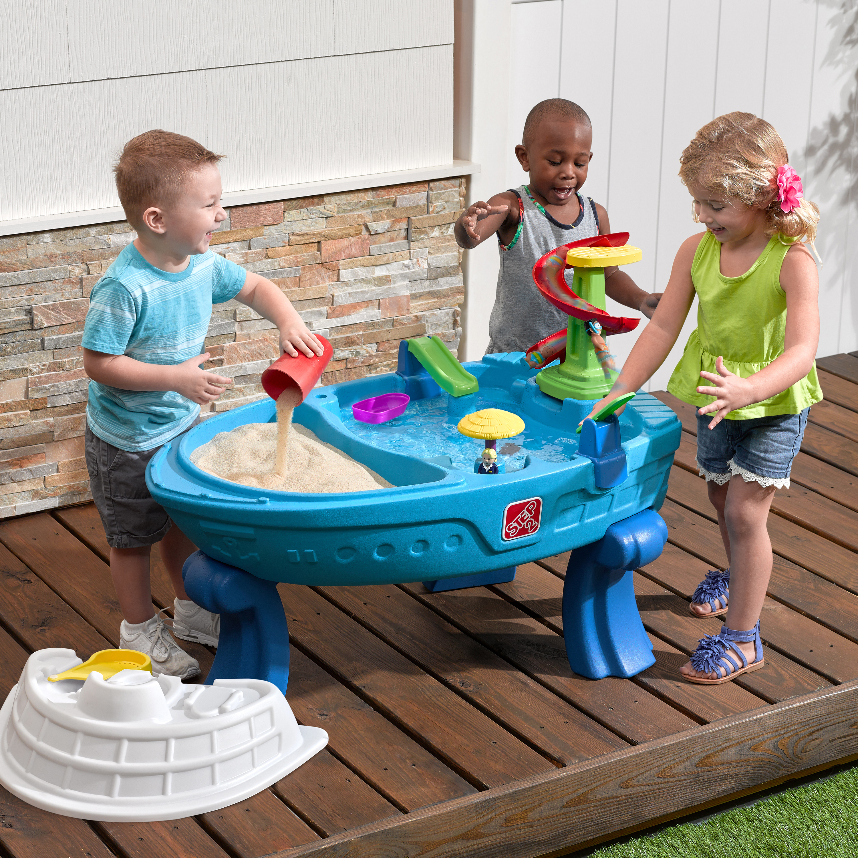 Fiesta Cruise Sand & Water Table