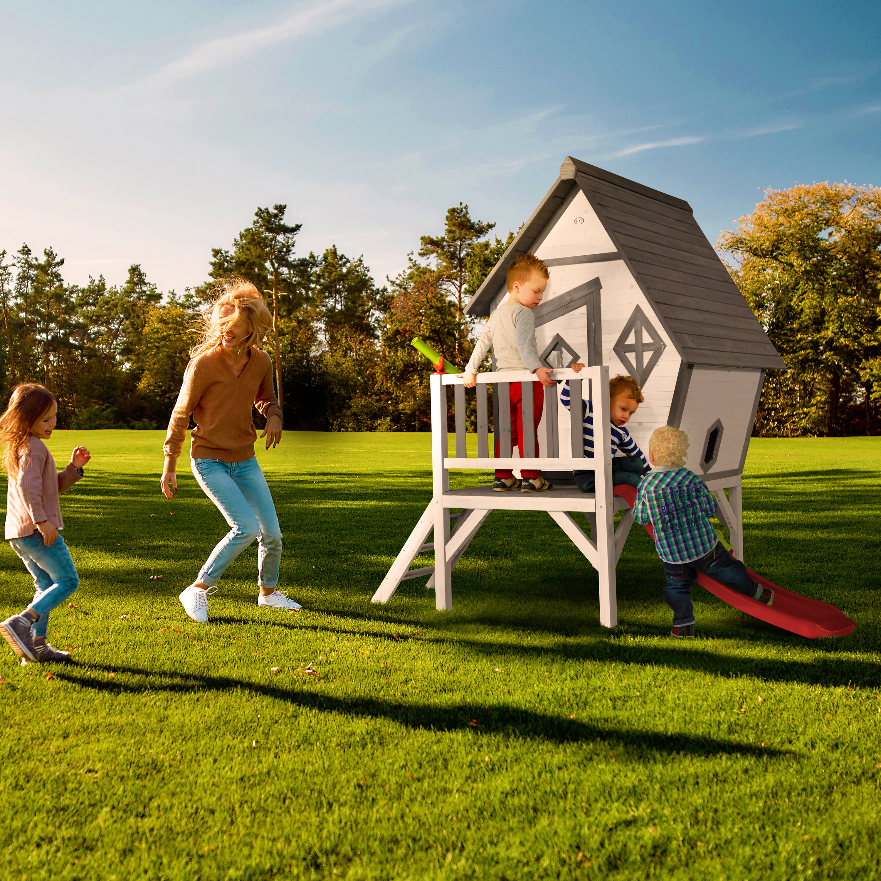 Cabin XL Playhouse Grey/White - Red Slide