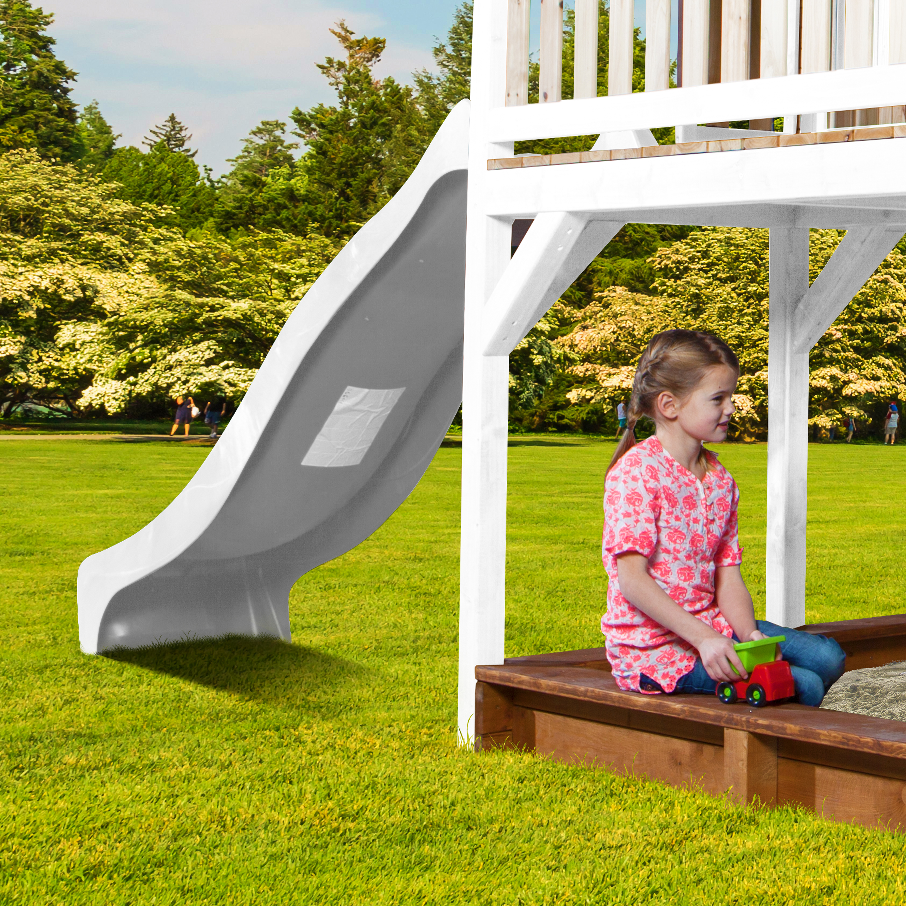 Liam Playhouse with Roxy Nest Swing Brown/White - White Slid