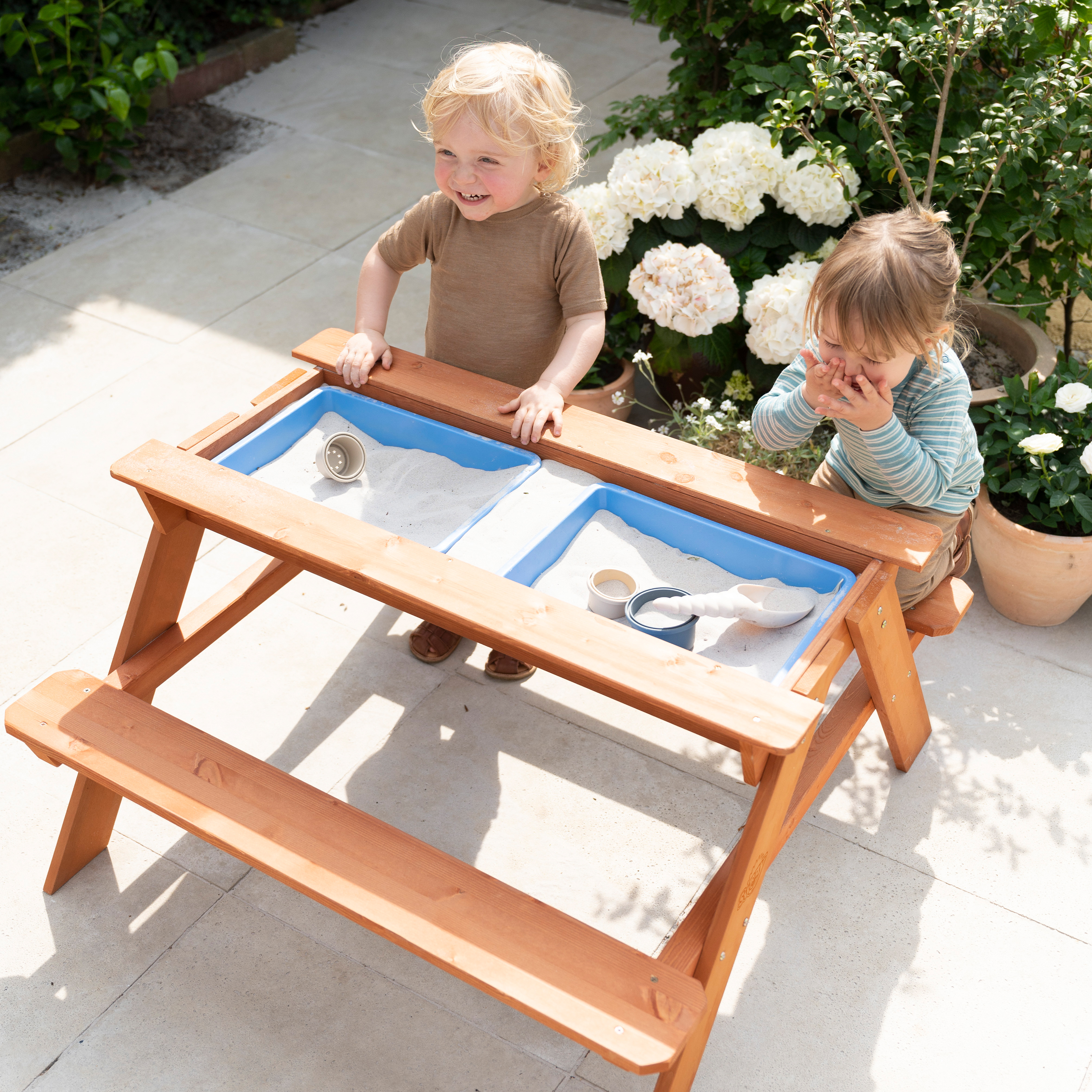 Dave Sand & Water Picnic Table Brown