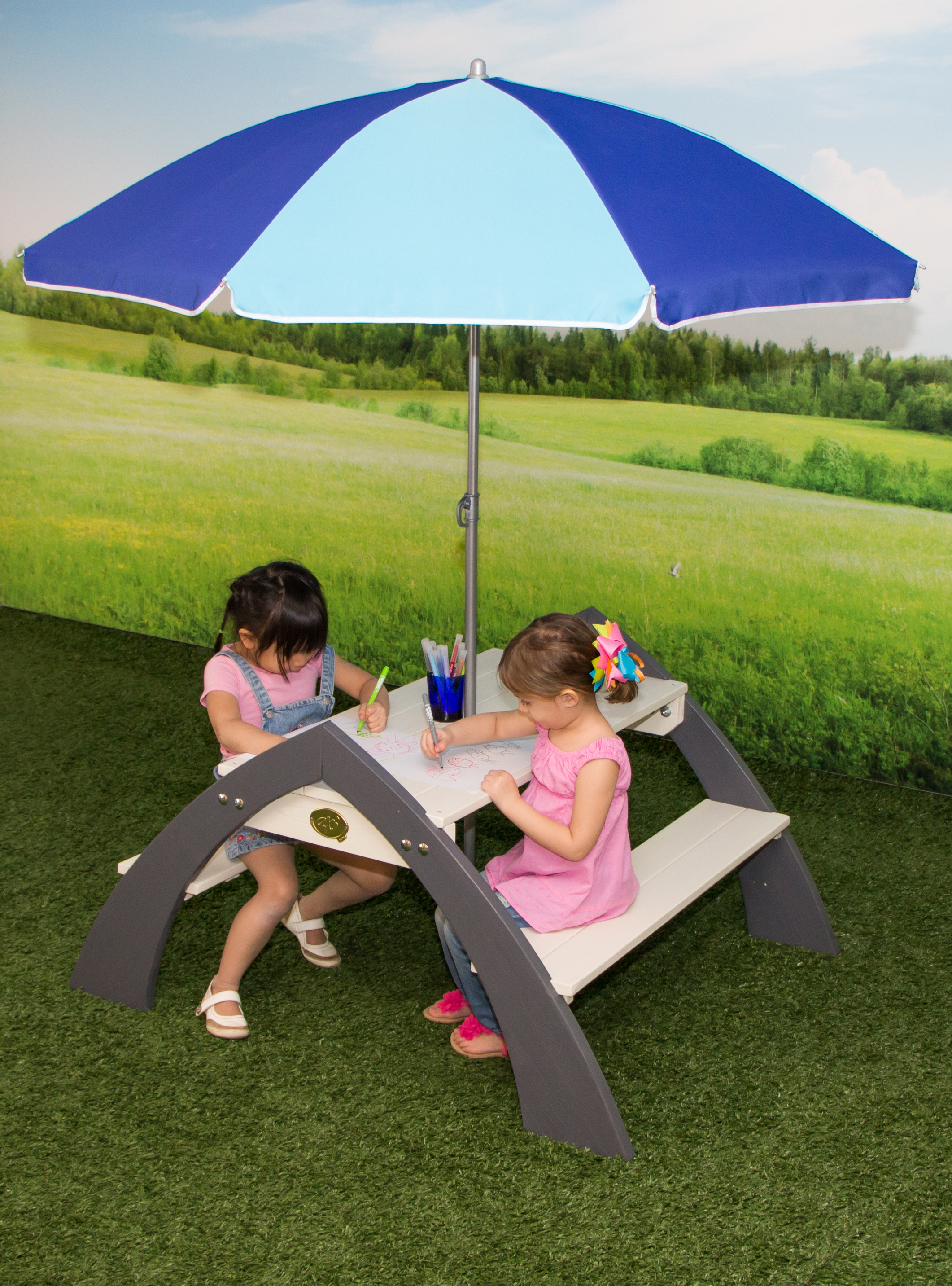 Kylo XL Picnic Table with Umbrella