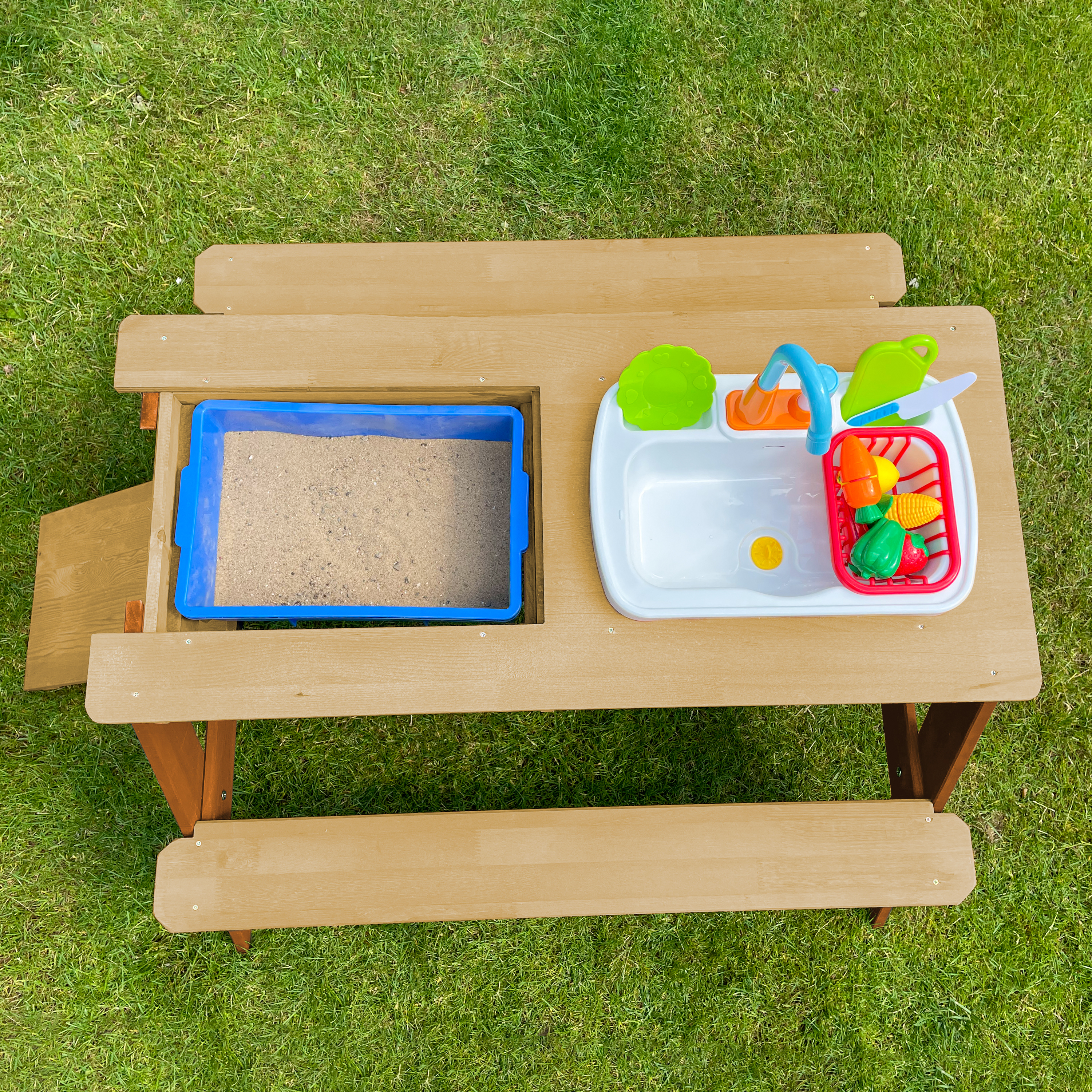 Emily Sand & Water Picnic Table with Play Kitchen sink Brown