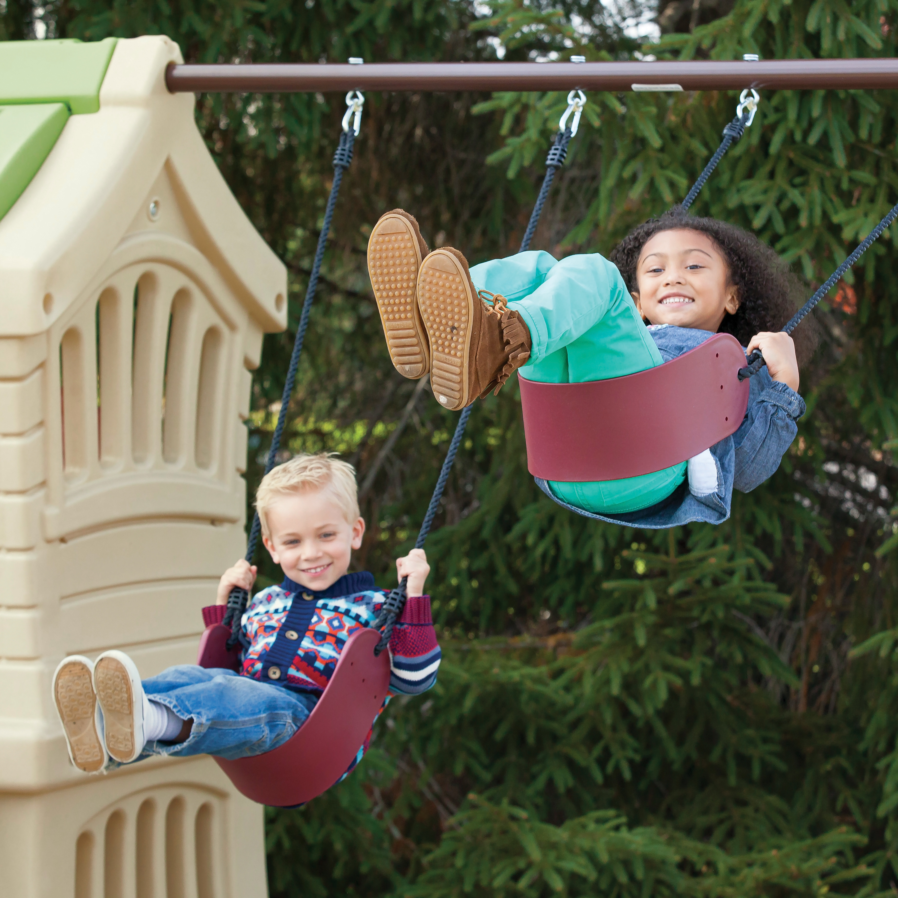 Play Up Gym Set Aire de Jeux Enfant avec Toboggan & Balançoi