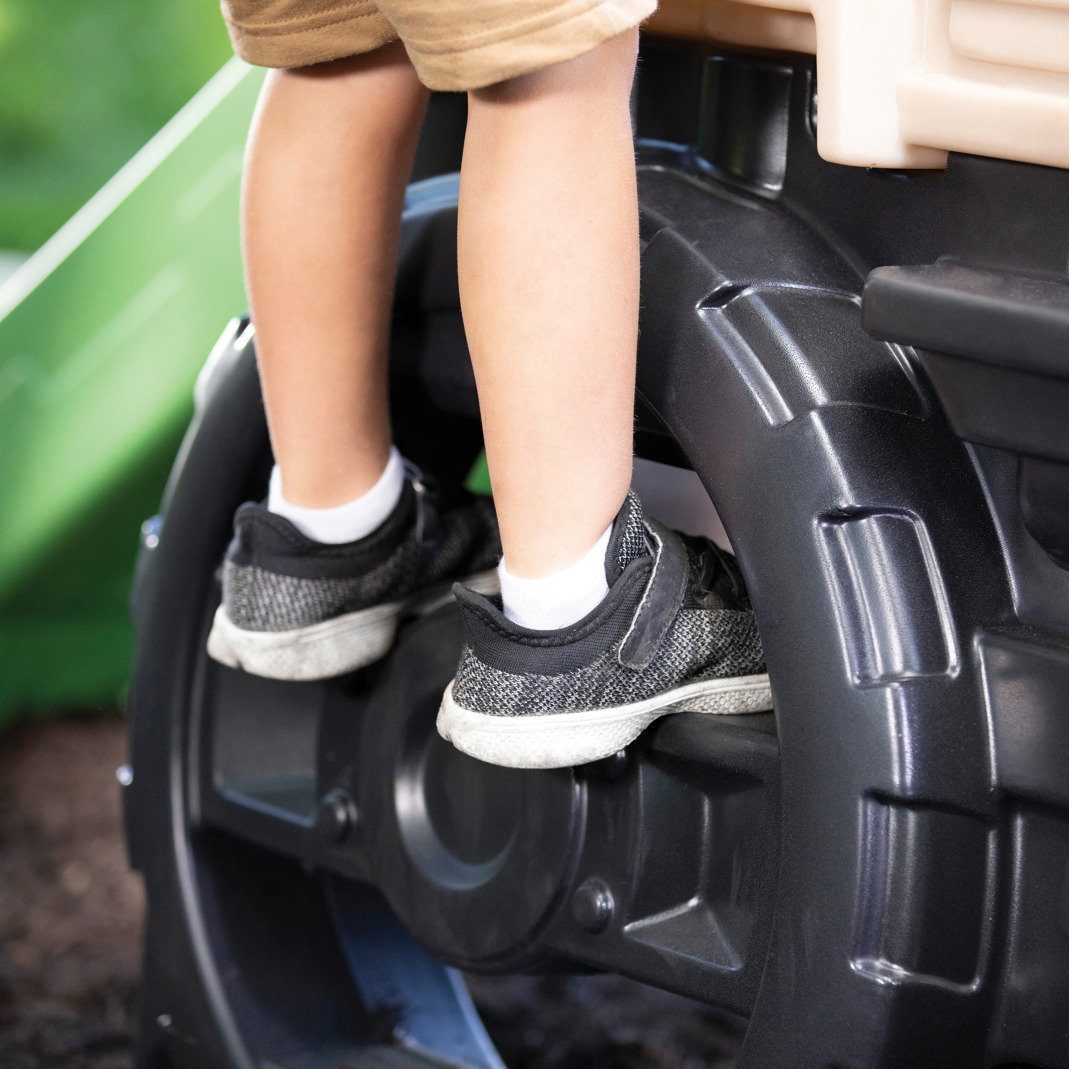 Safari Truck Climber