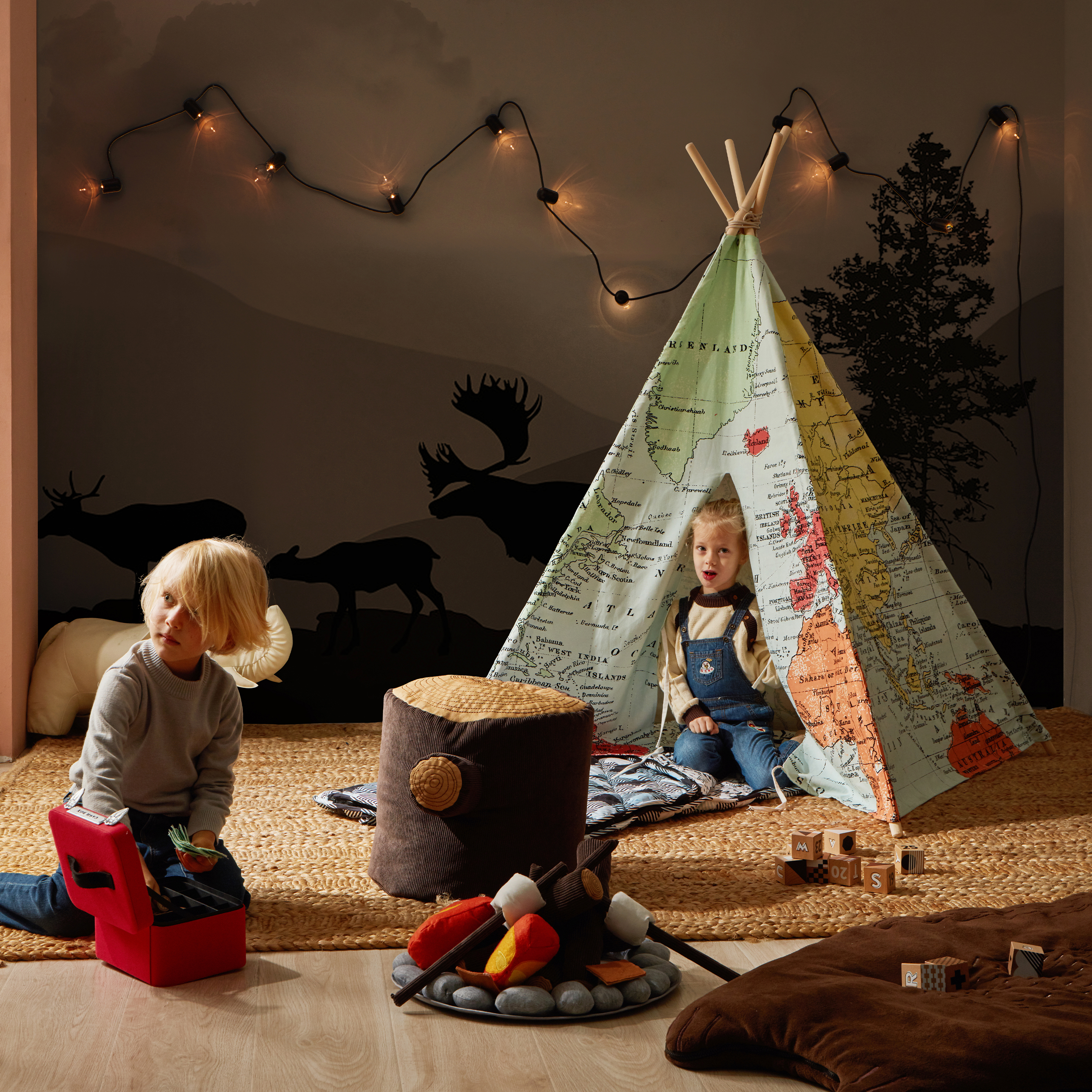 World Map Teepee Tent Multicolour