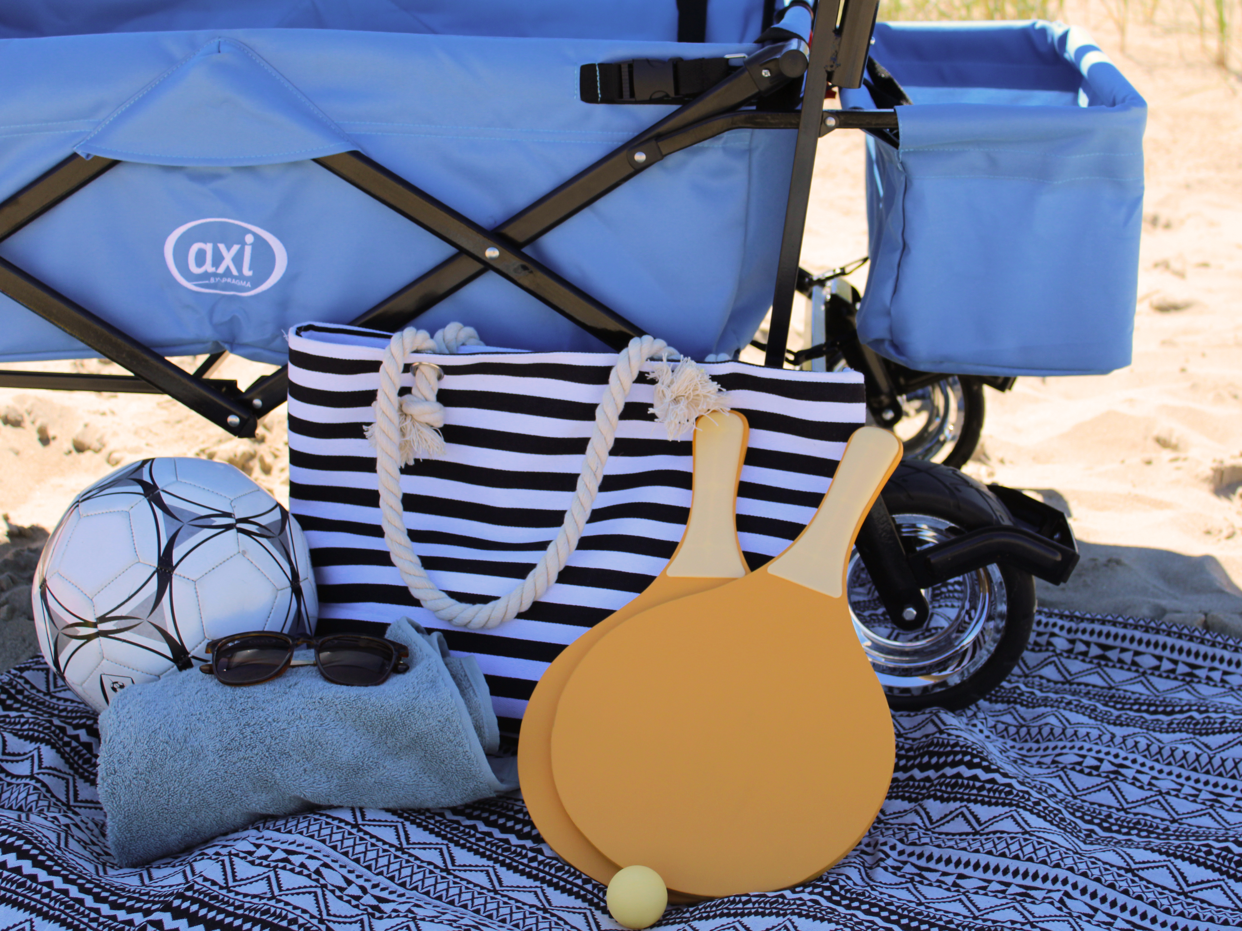 AB210 Foldable Beachwagon with roof, bag, brake and handlebar Blue