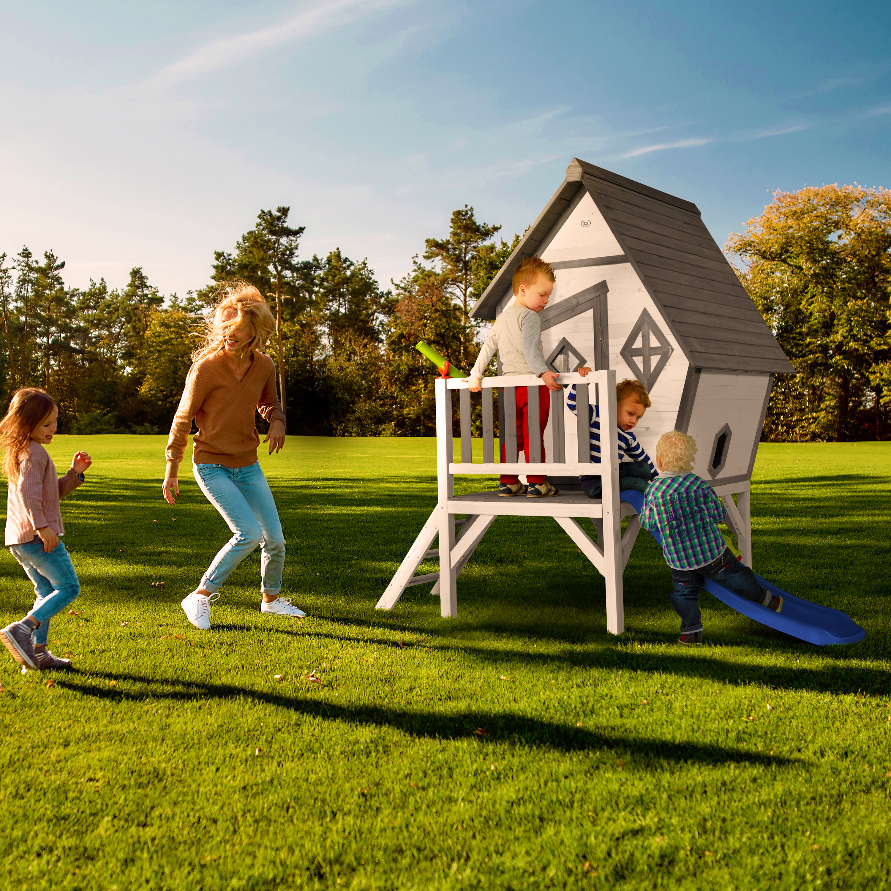 Cabin XL Playhouse Grey/White - Blue Slide