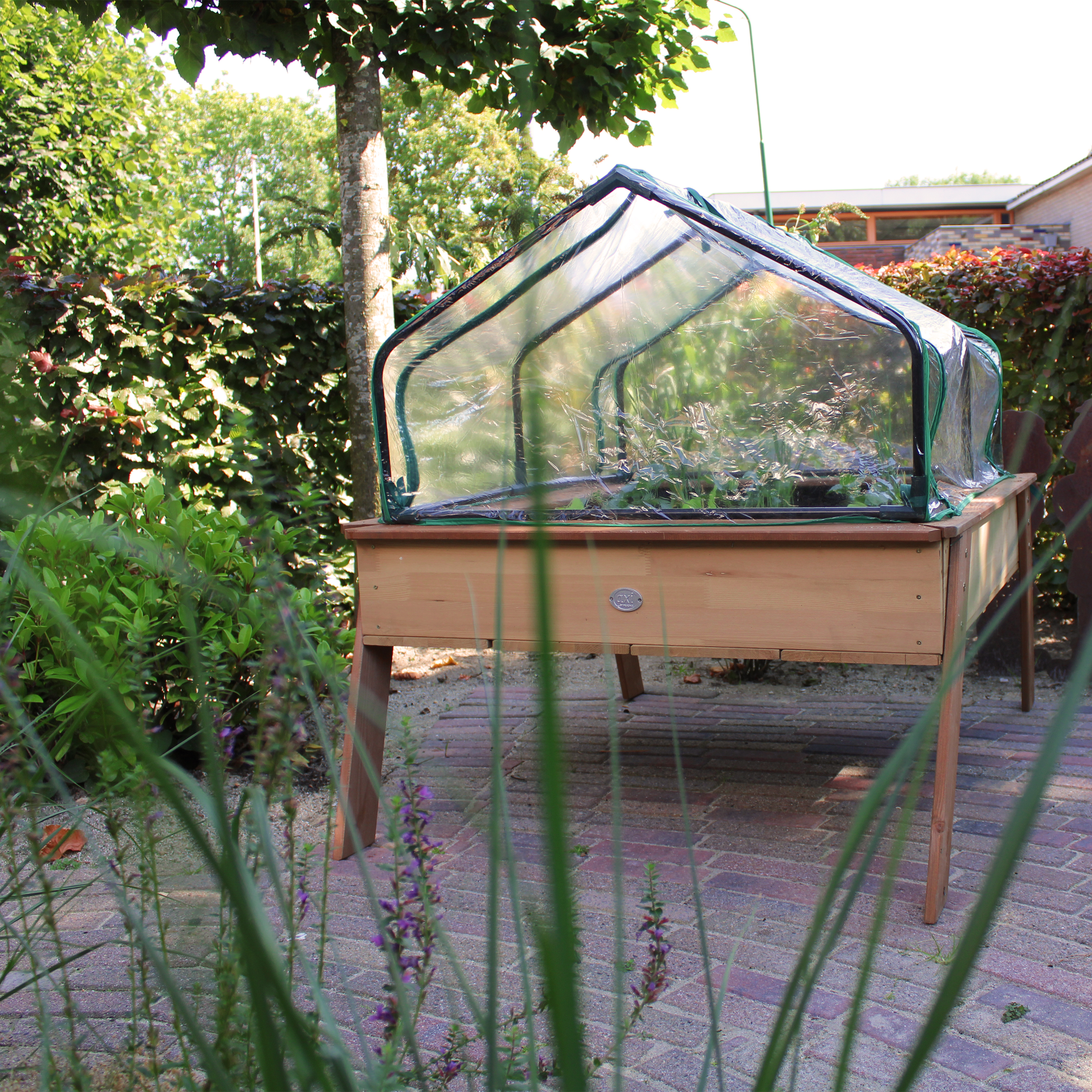 Linda Growing Table with Greenhouse Brown