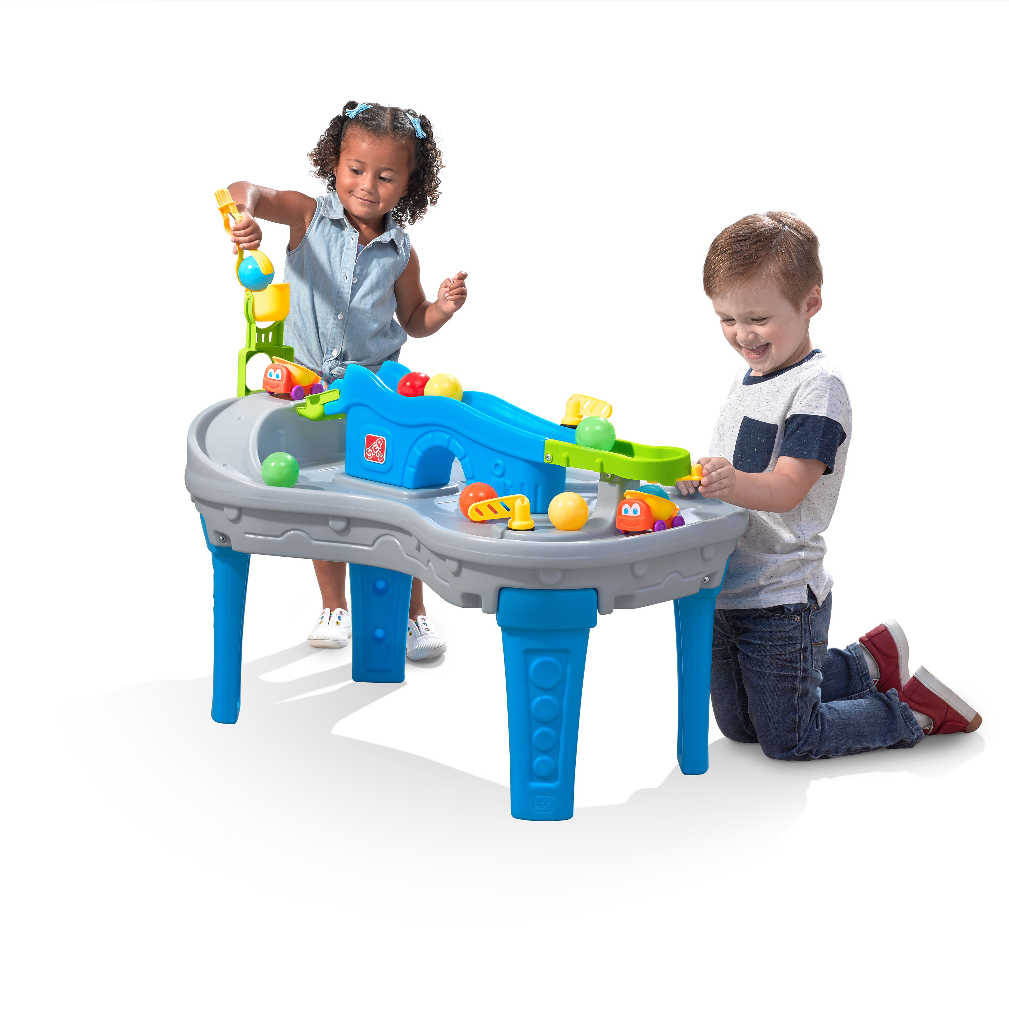 Step2 Ball Buddies Truckin' & Rollin' Play Table