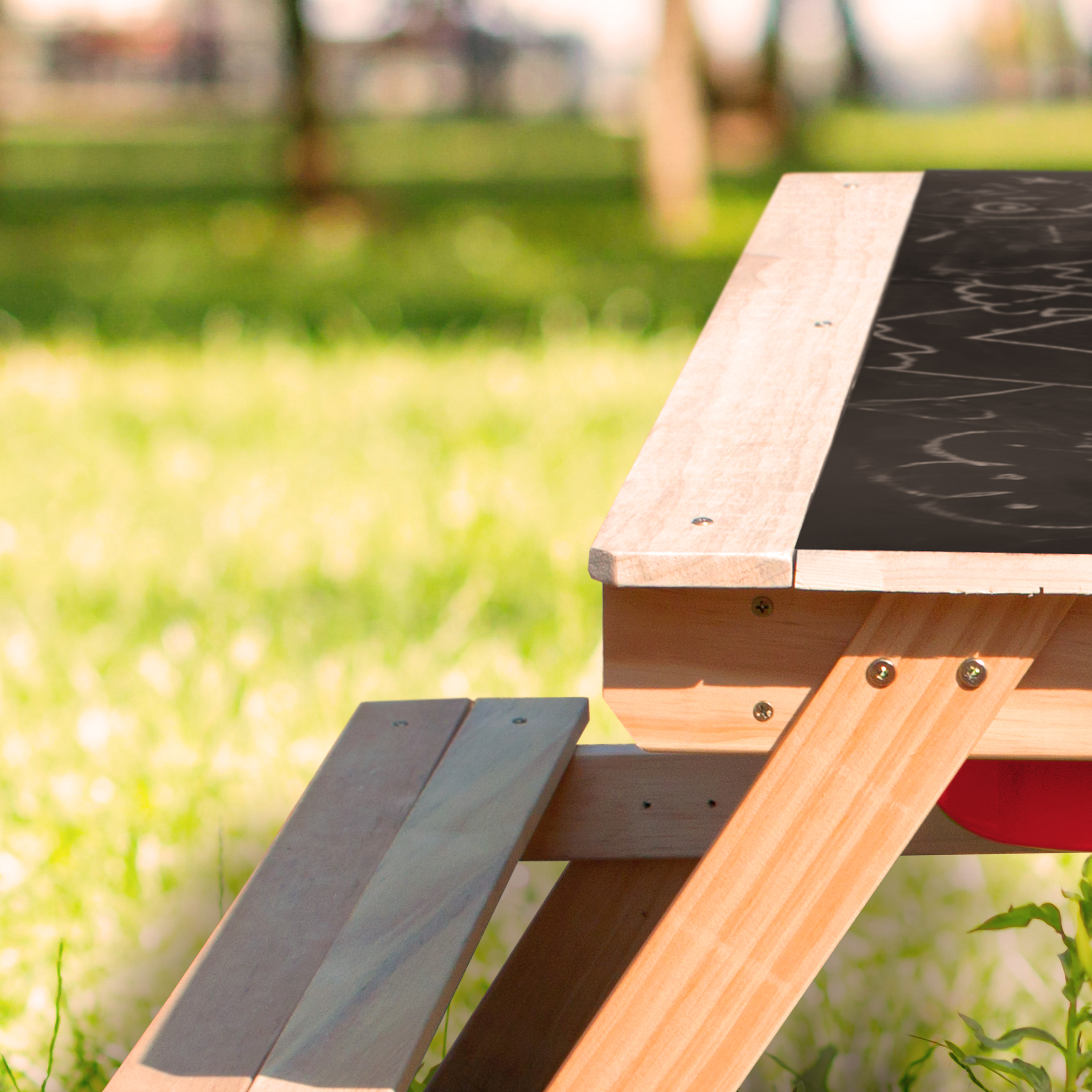 Dual Top 2.0 Sand & Water Picnic Table with Red Bins