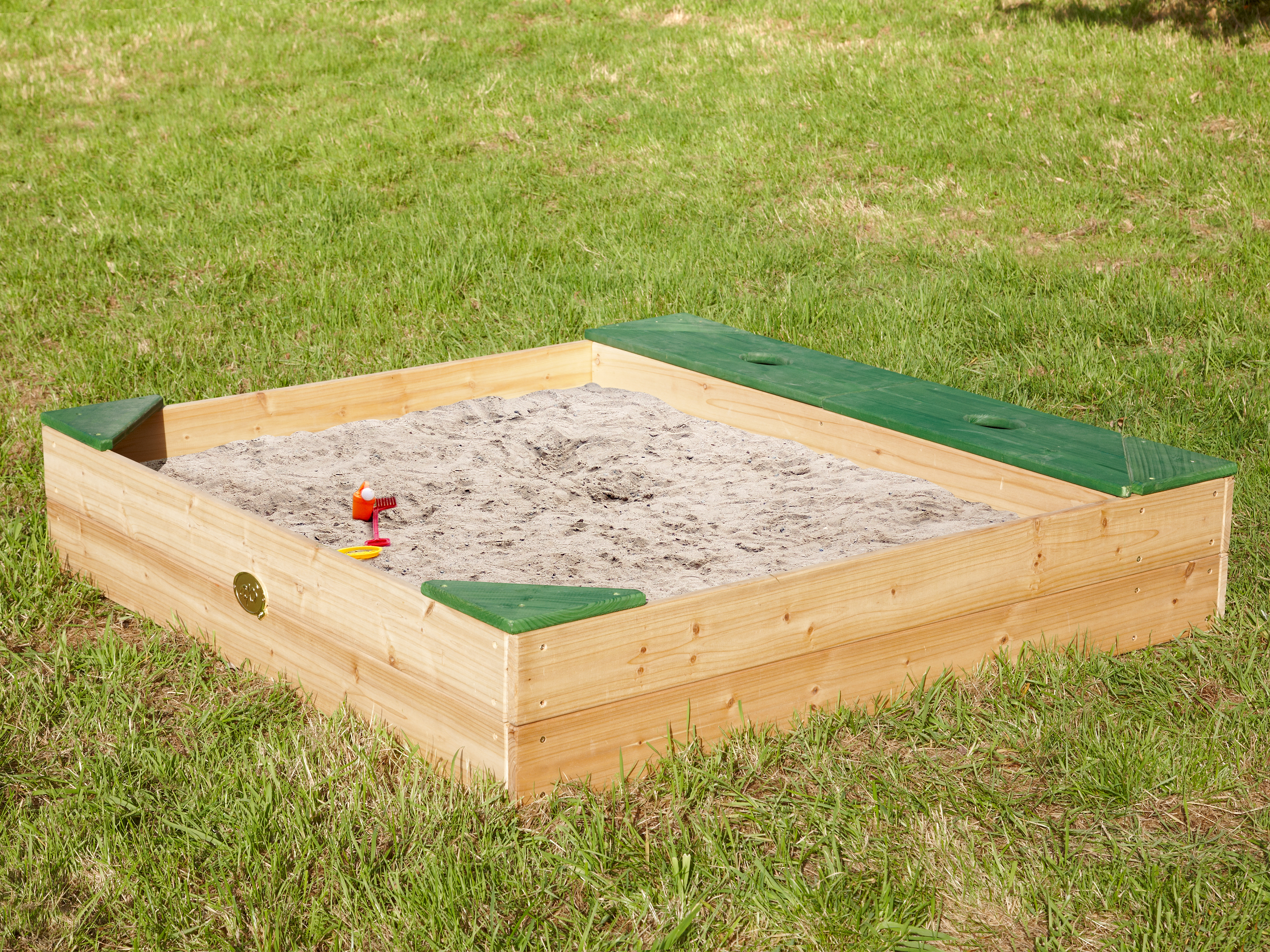 Amy Sandbox with Storage Brown/Green