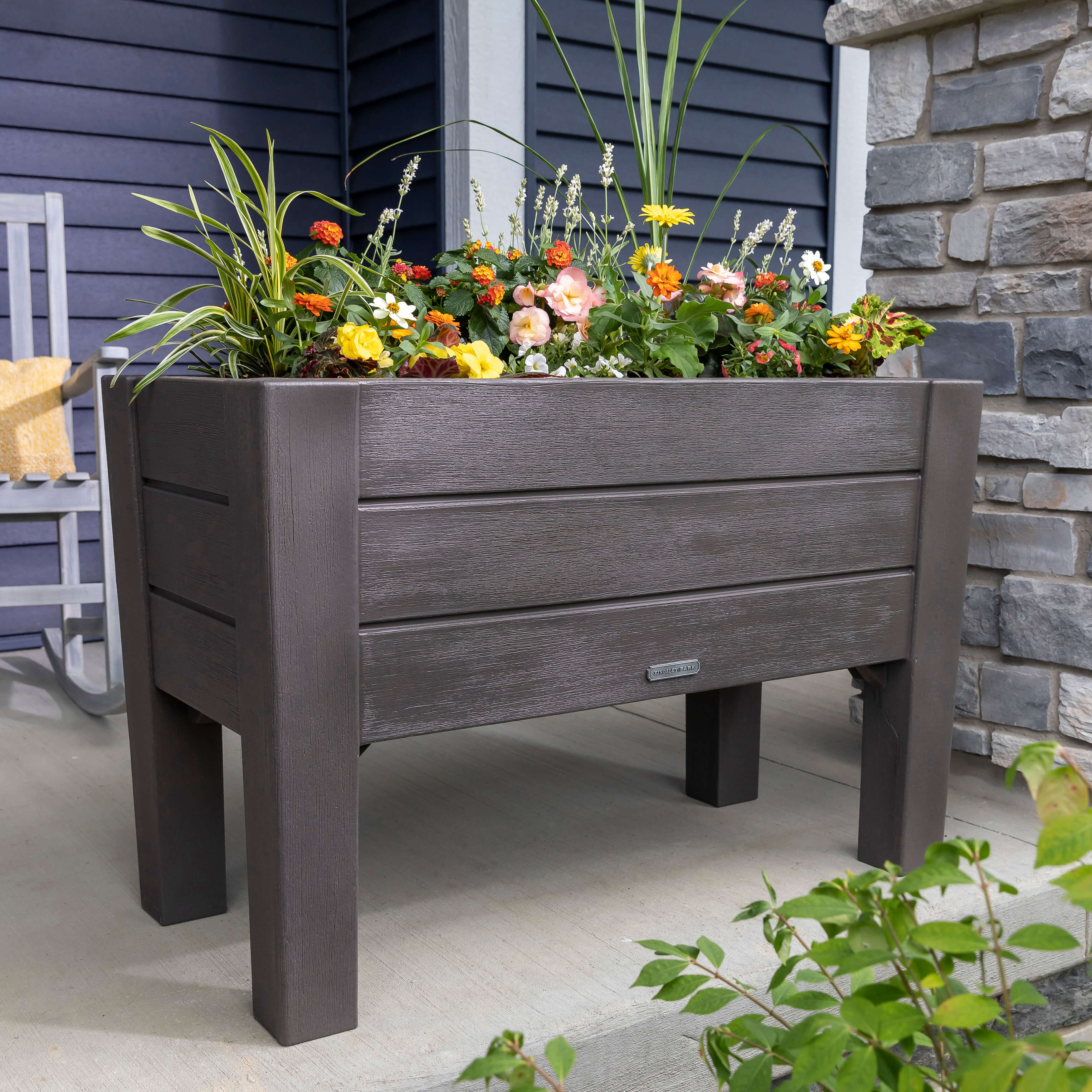 Lakewood Raised Planter Box - Dark Cedar