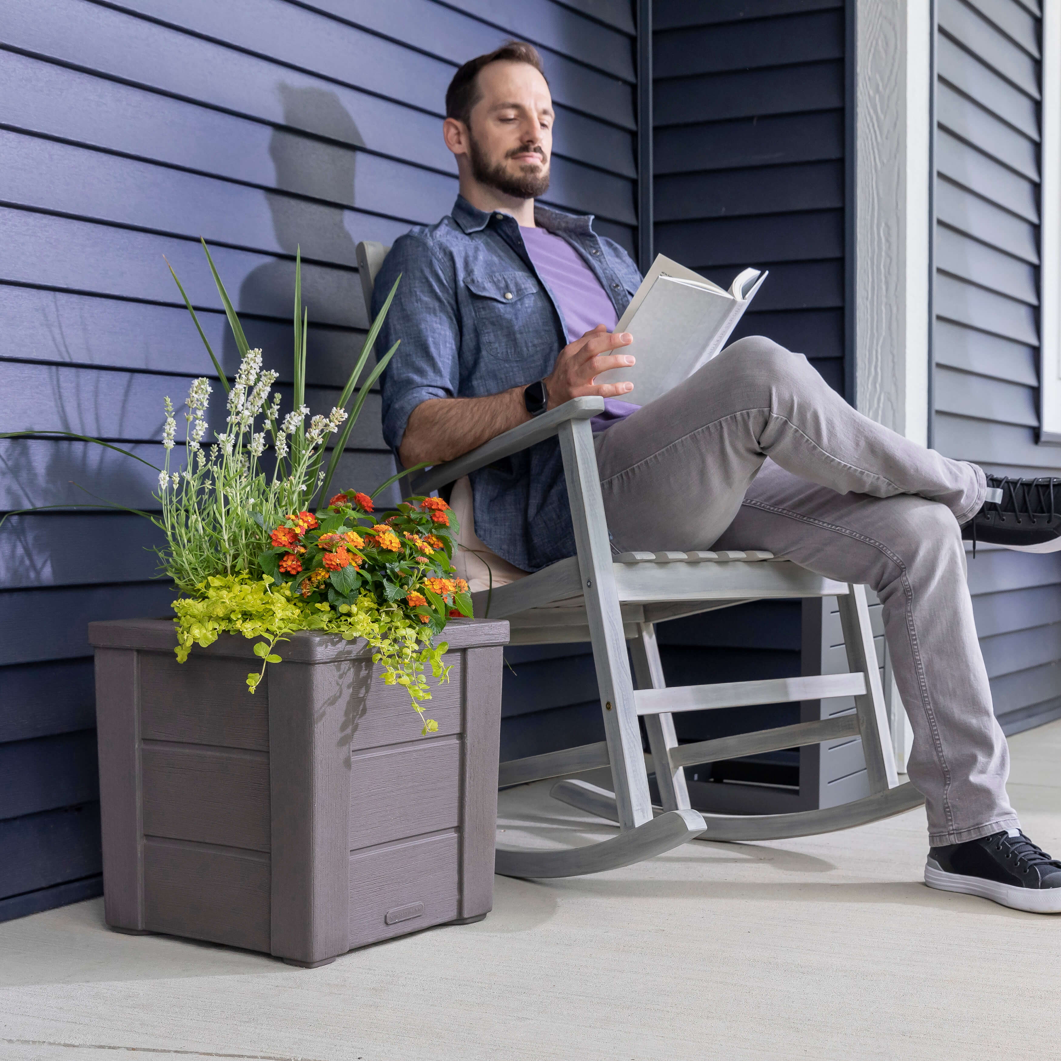 Lakewood Planter Box - Dark Cedar