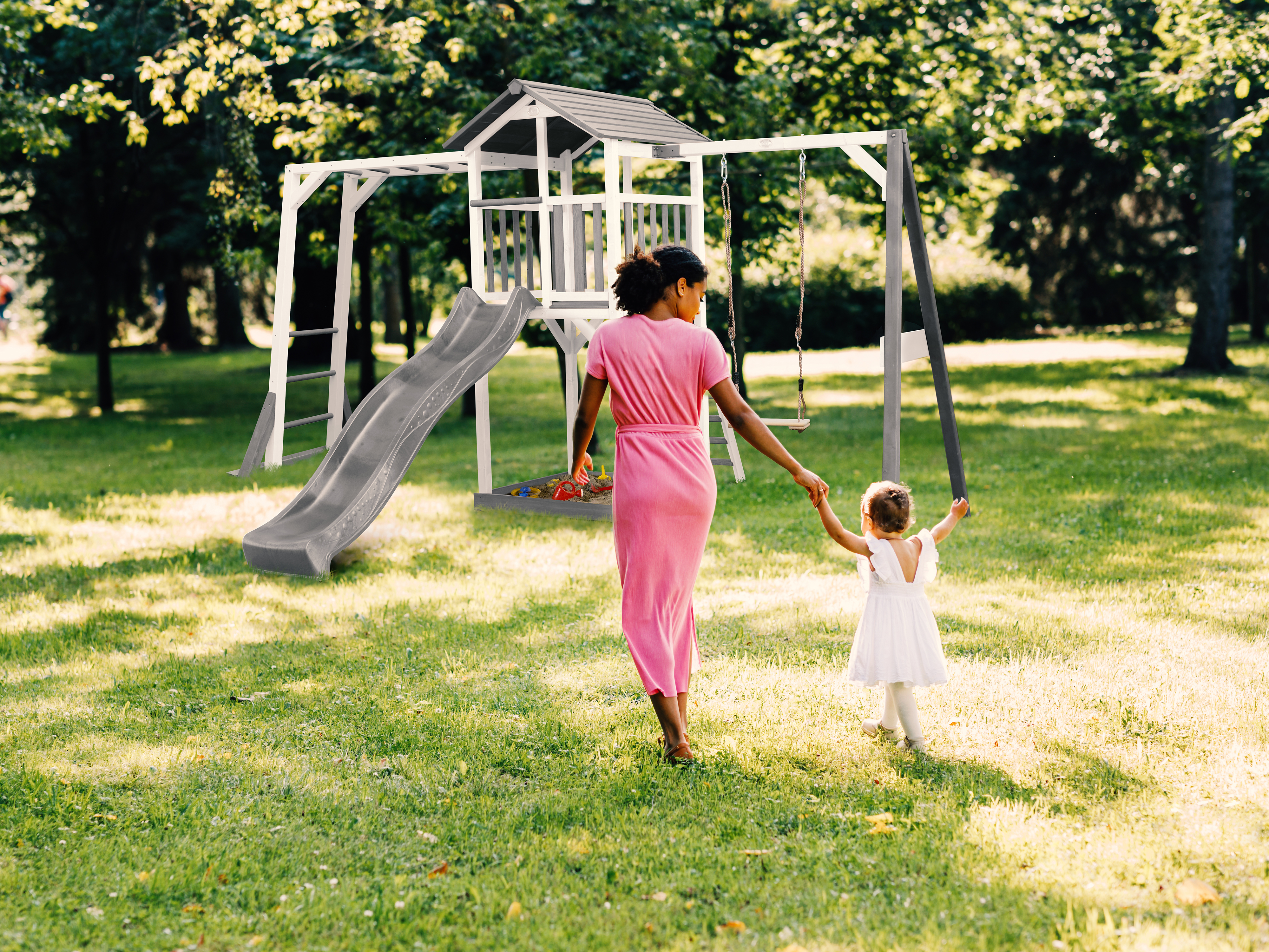 Beach Tower with Climbing Frame and Single Swing Grey/White 