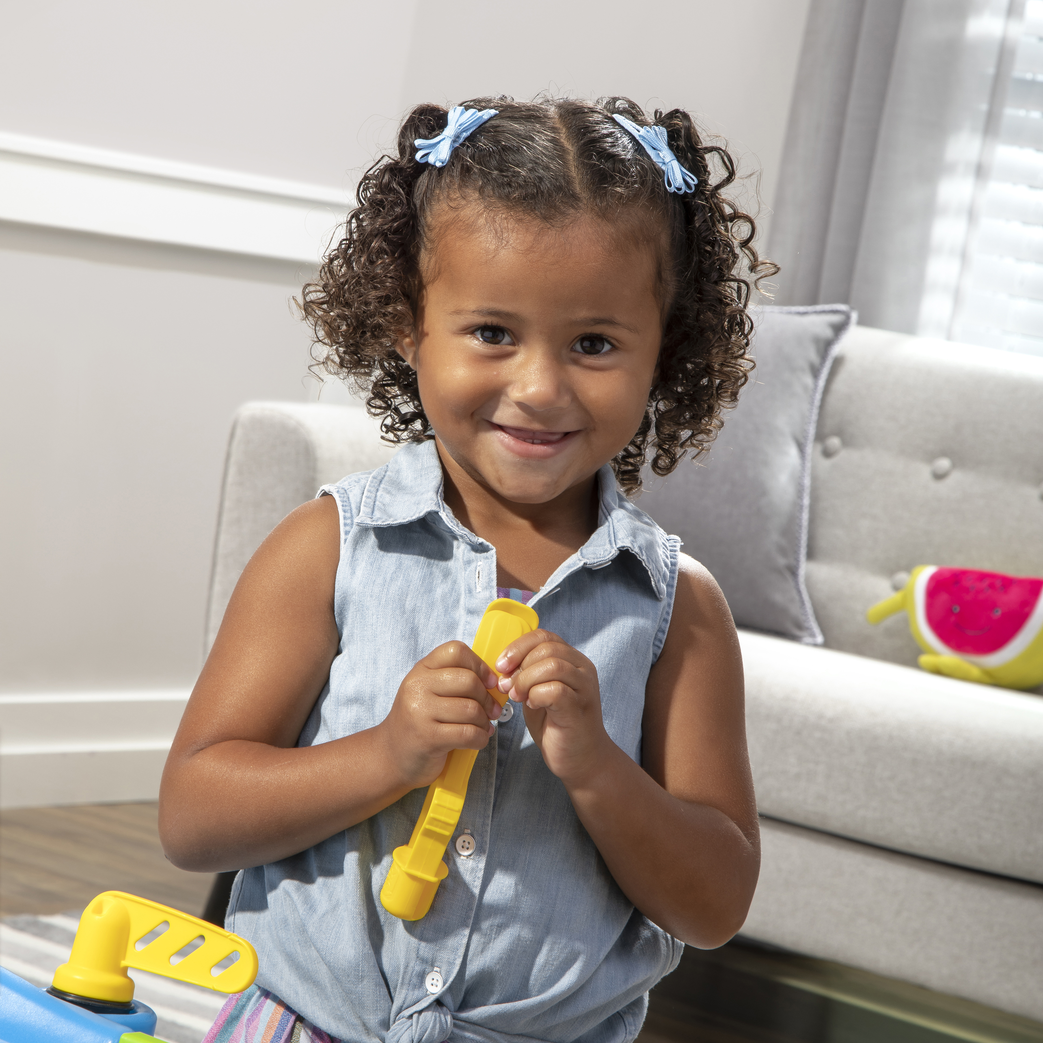 Step2 Ball Buddies Truckin' & Rollin' Play Table