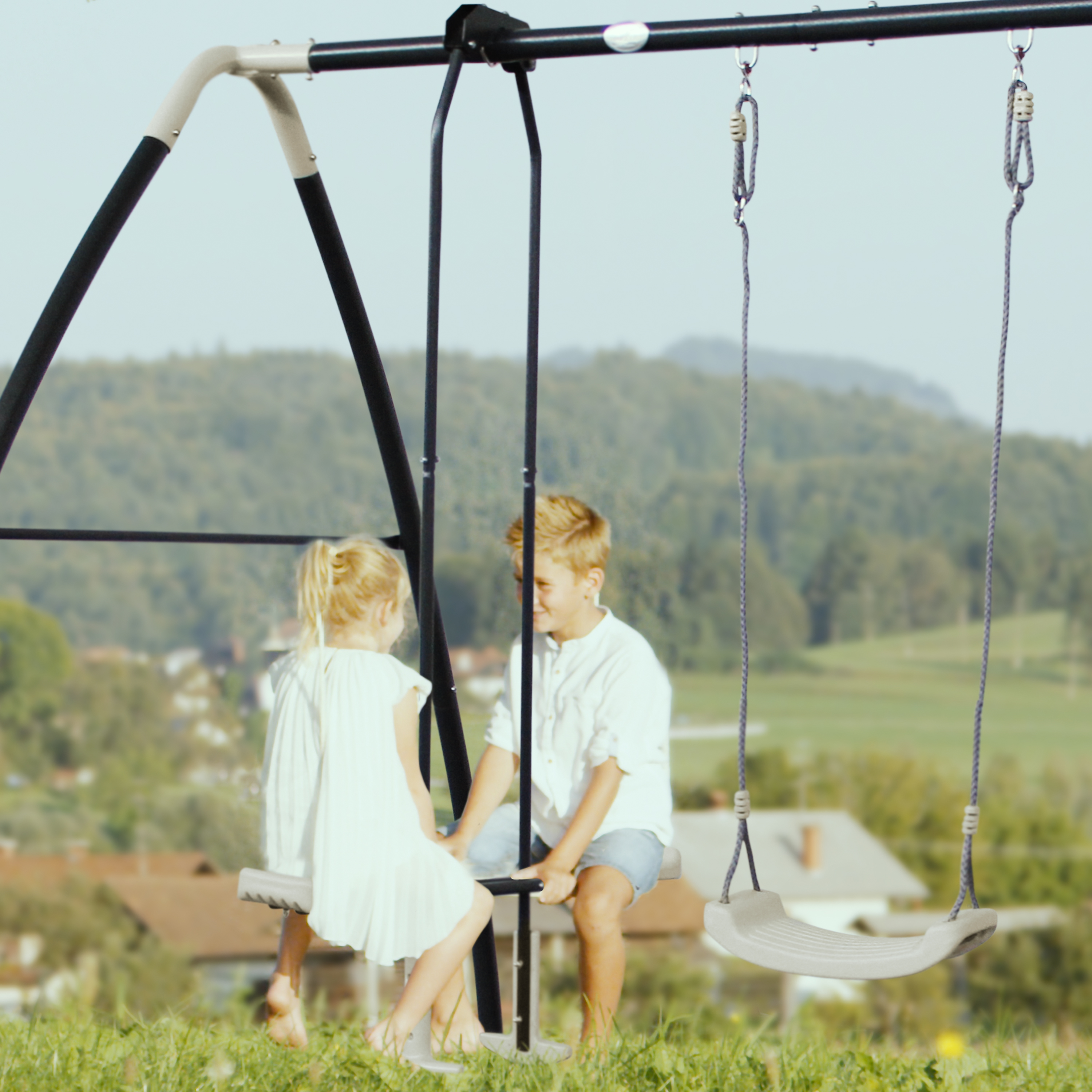 Metal Swing Set with One and Two Person Swings Anthracite/cream