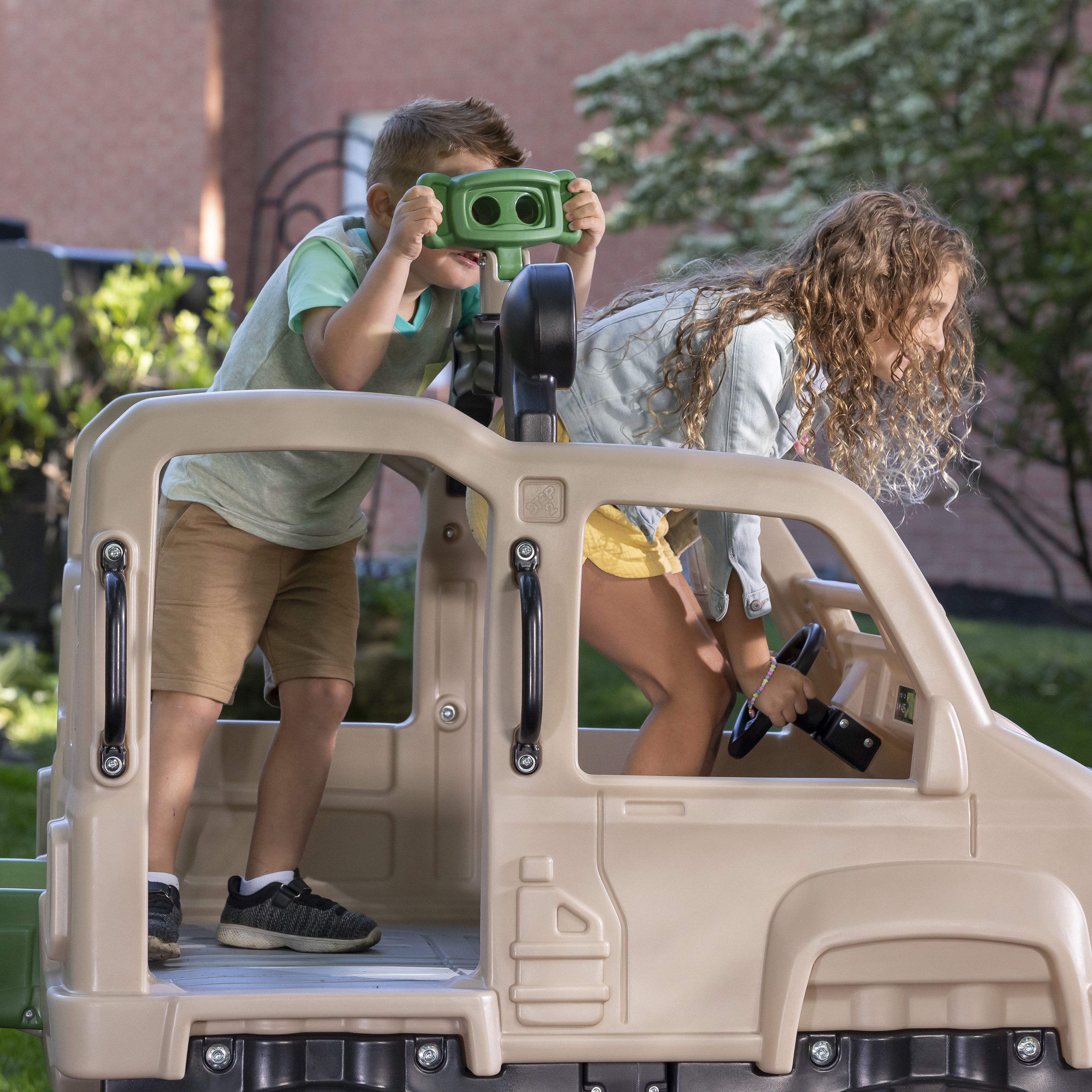 Safari Truck Climber